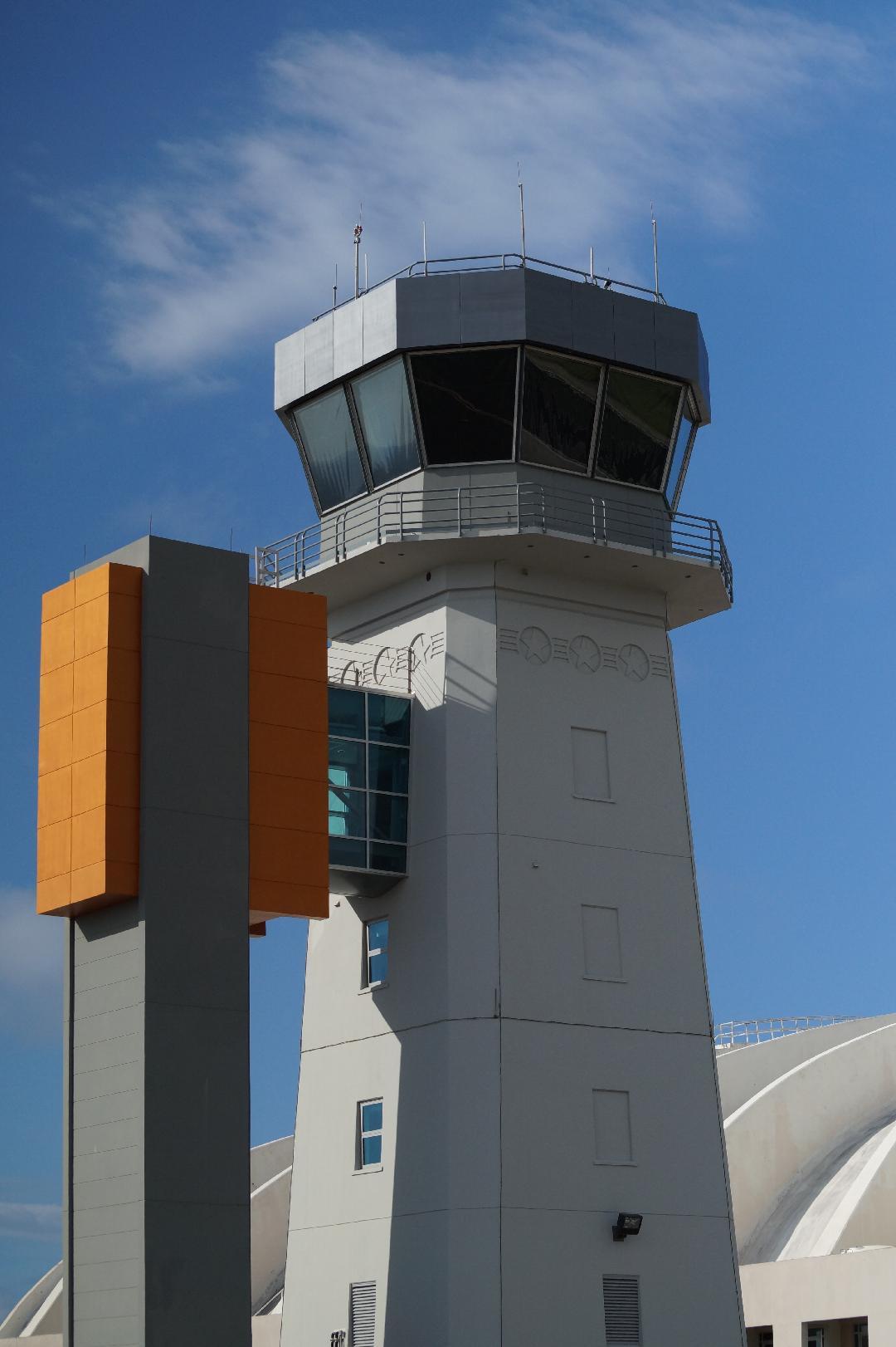 Puertos emite subasta para la rehabilitaciónde la cabina de la torre de control del Aeropuerto de Aguadilla