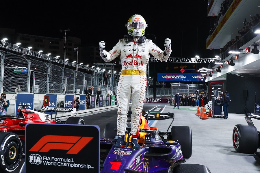 Victoria de Verstappen en el Gran Premio de F1 de Las Vegas delante de Leclerc y Pérez; Sainz 6º y Alonso 9º